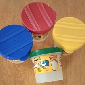 Sargent No-Spill Paint Cups - Red, Blue, Yellow, Green